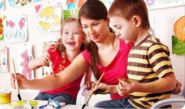 Read more about the article Art Tips for Parents: The Parent’s Role in Children’s Art Experiences